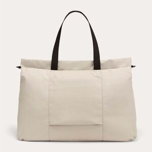 Everlane Weekender Bag in Warm Quartz